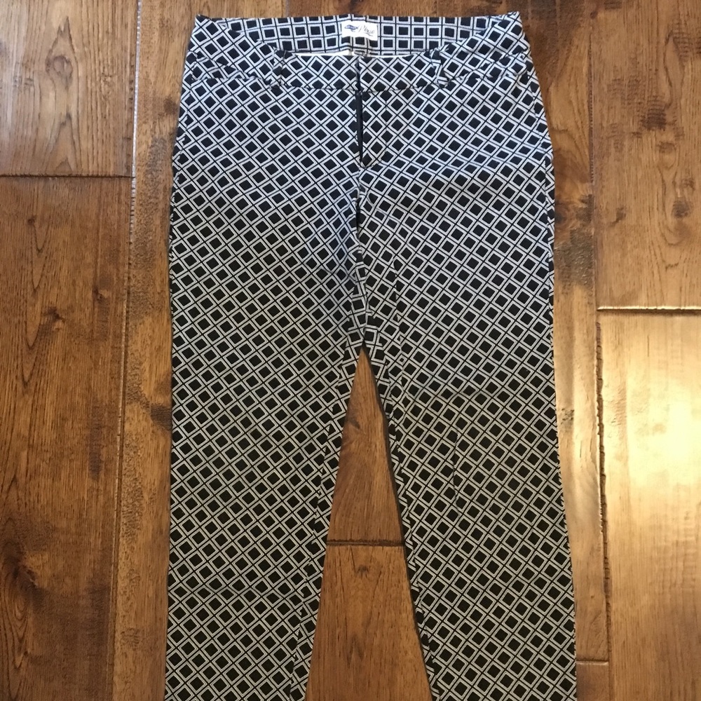 Old Navy Pixie Pant